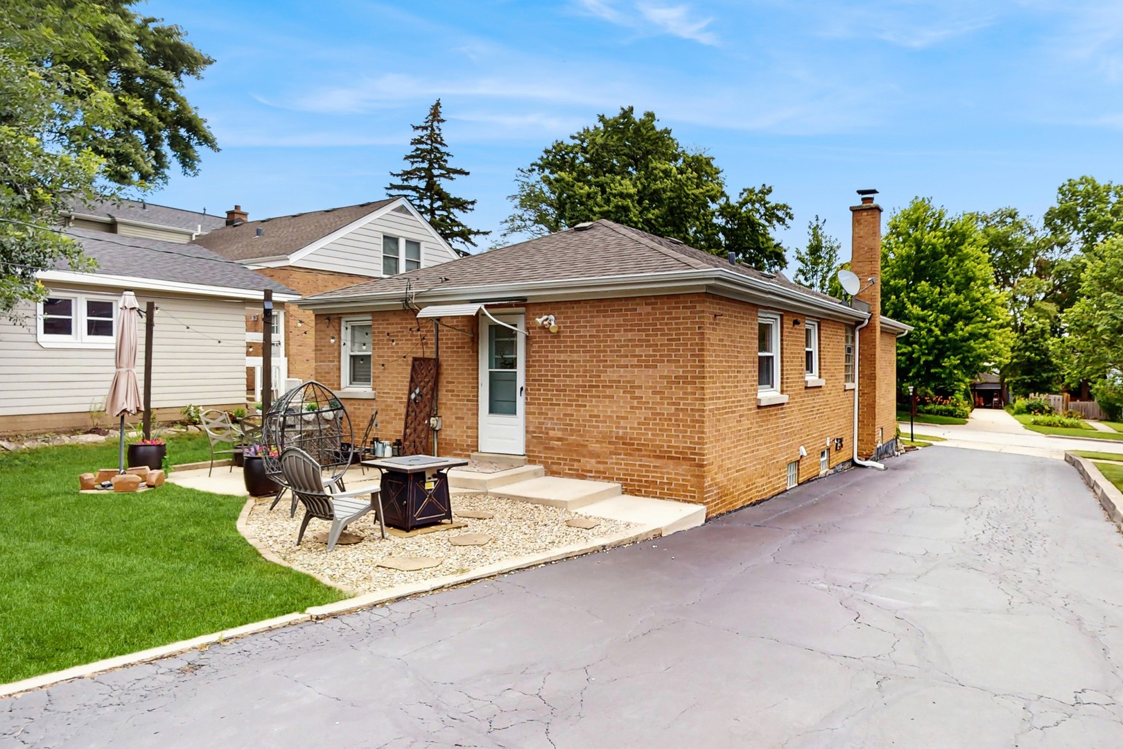 5428 Park Avenue, Downers Grove, IL 60515