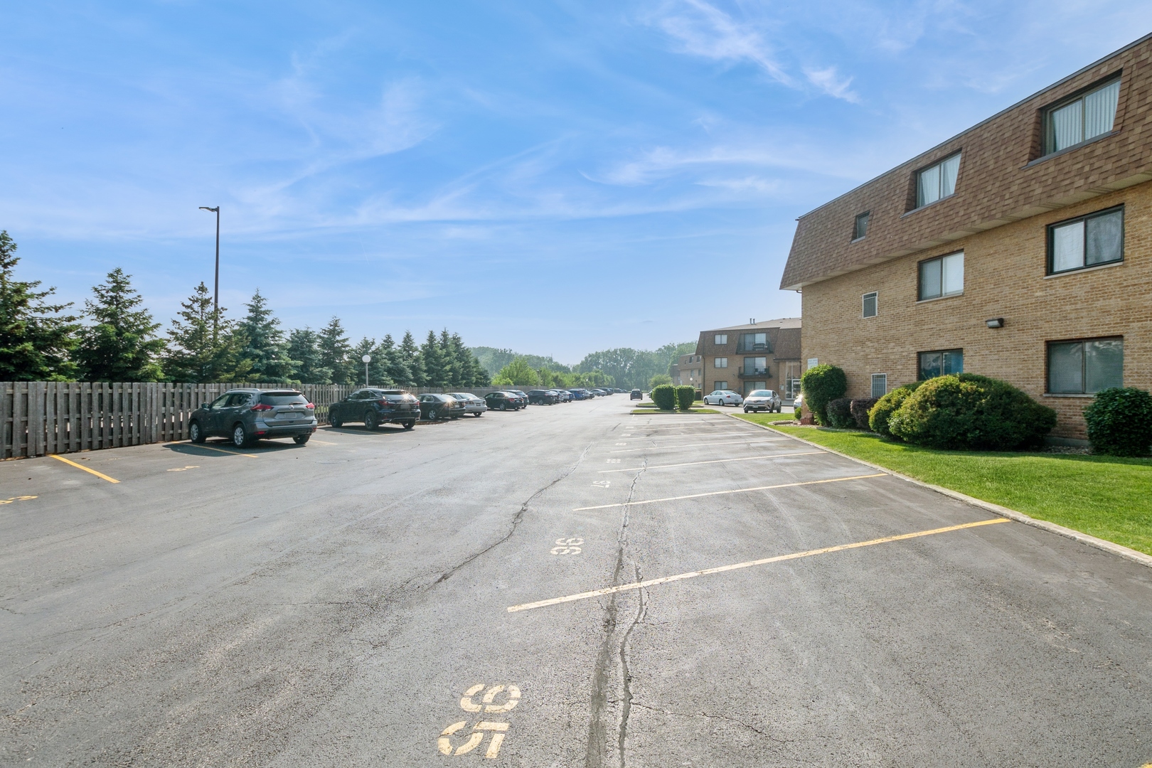 4831 W 109th Street #101, Oak Lawn, IL 60453