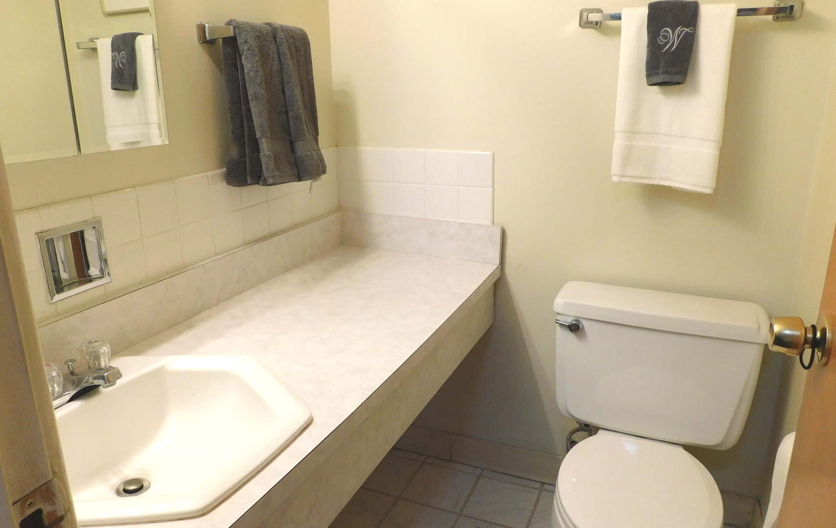 9740 S Pulaski Road #107, Oak Lawn, IL 60453