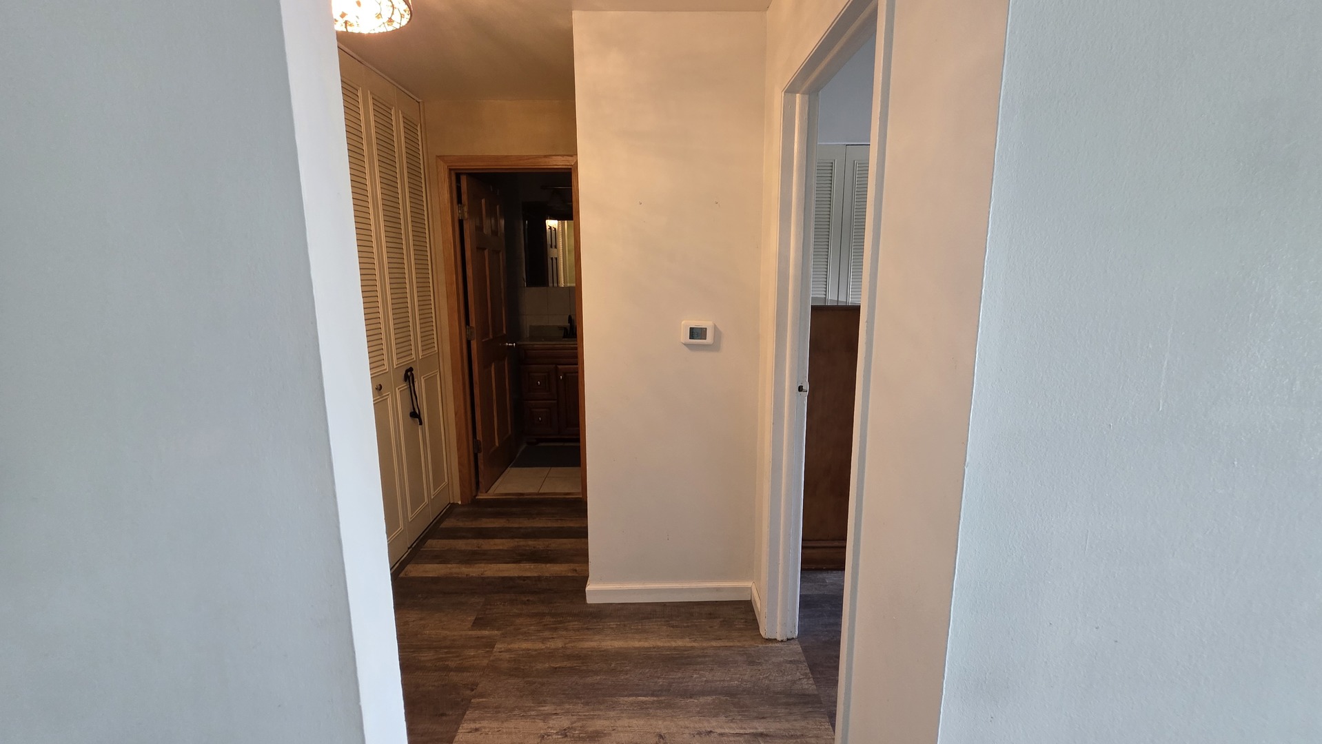 9446 DEE Road #2E, Des Plaines, IL 60016