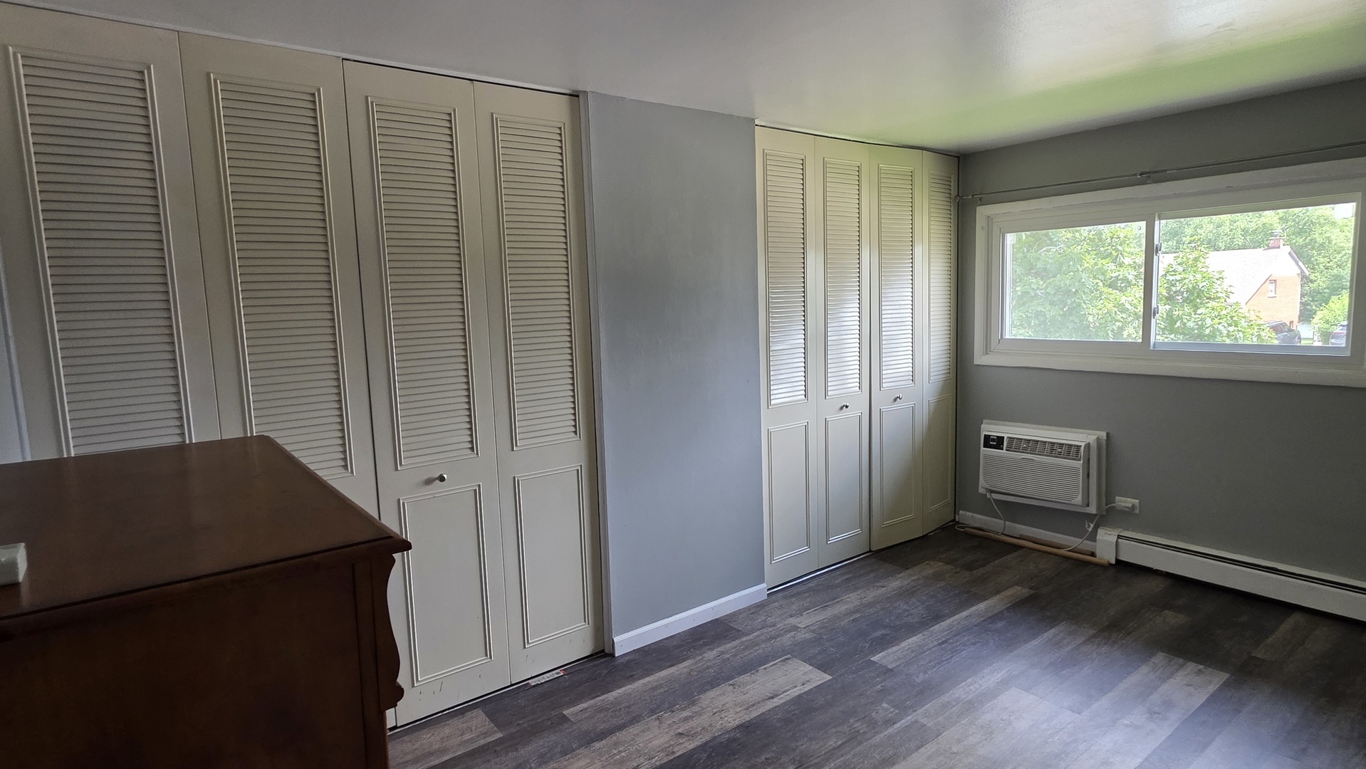 9446 DEE Road #2E, Des Plaines, IL 60016