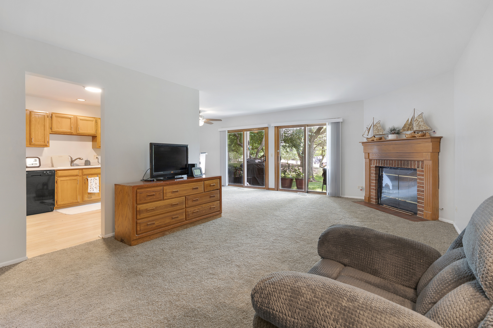 202 Dublin Lane #V-1, Schaumburg, IL 60194