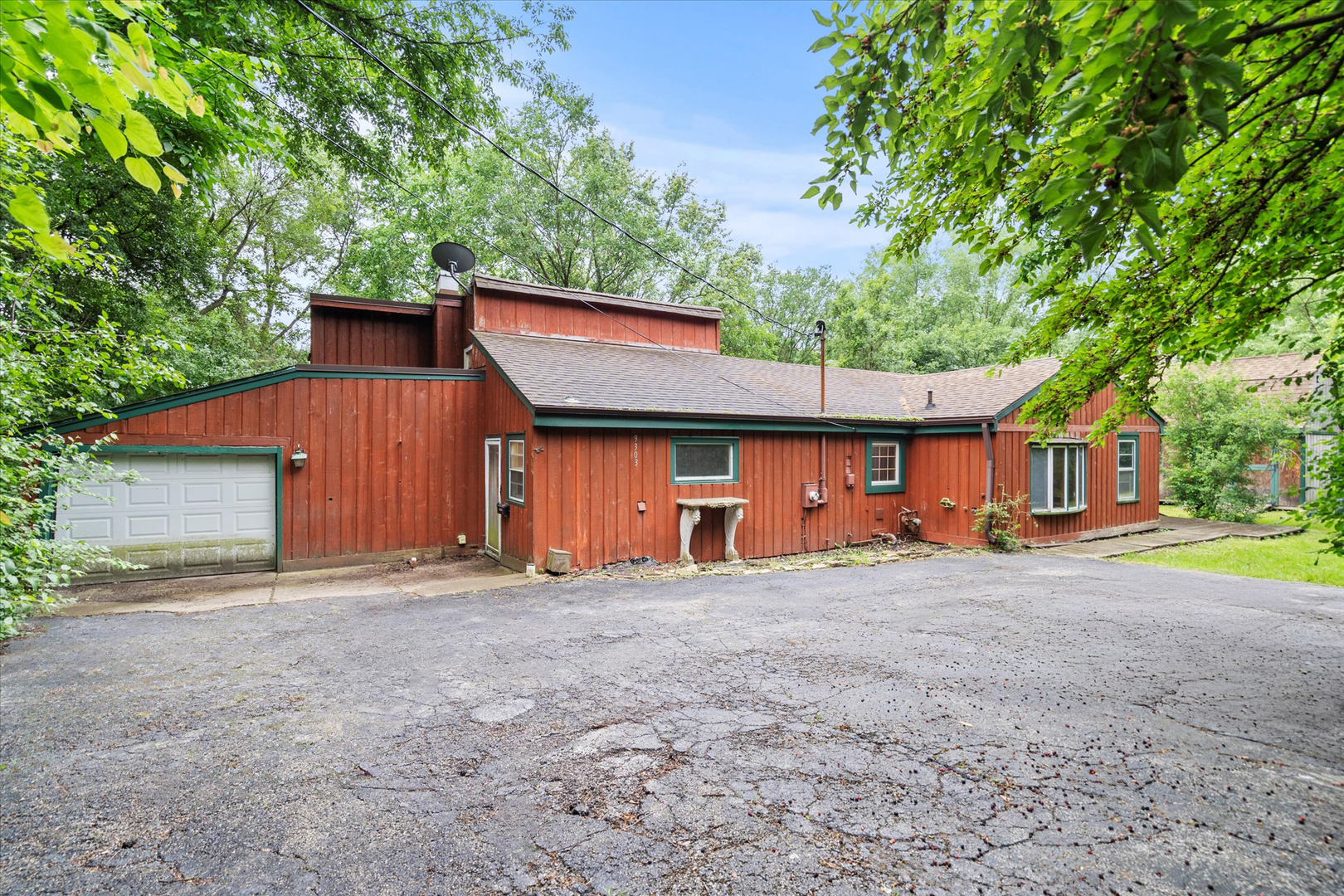 9303 119th Street, Palos Park, IL 60464
