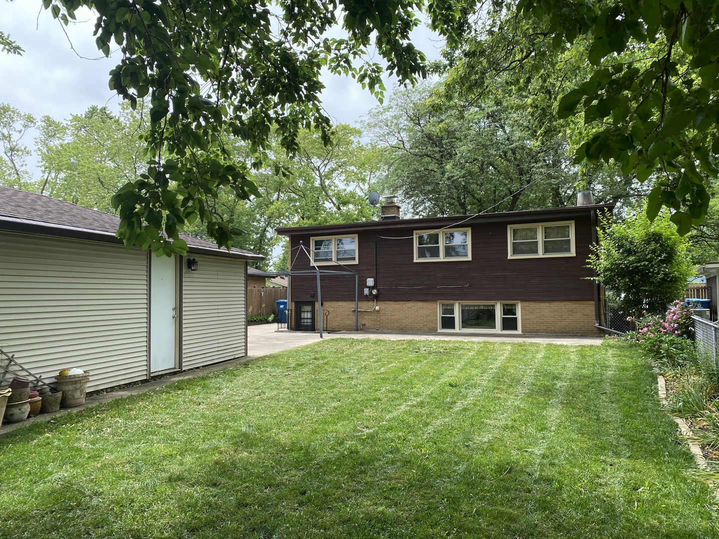 11737 S Kedvale Avenue, Alsip, IL 60803