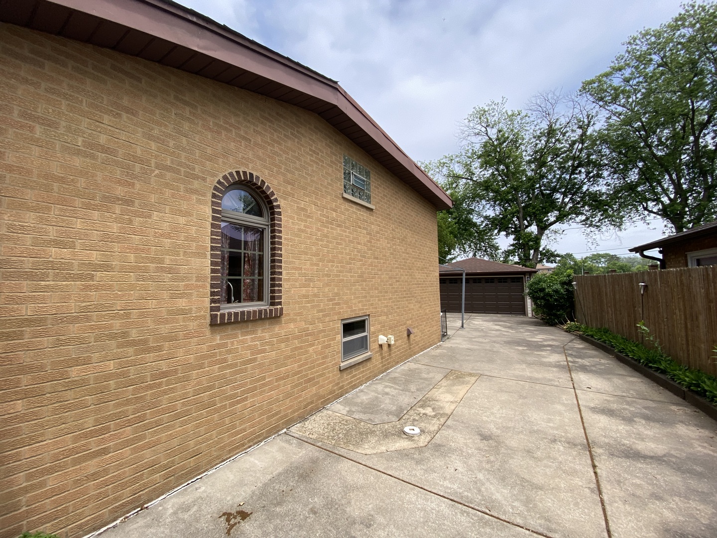 11737 S Kedvale Avenue, Alsip, IL 60803