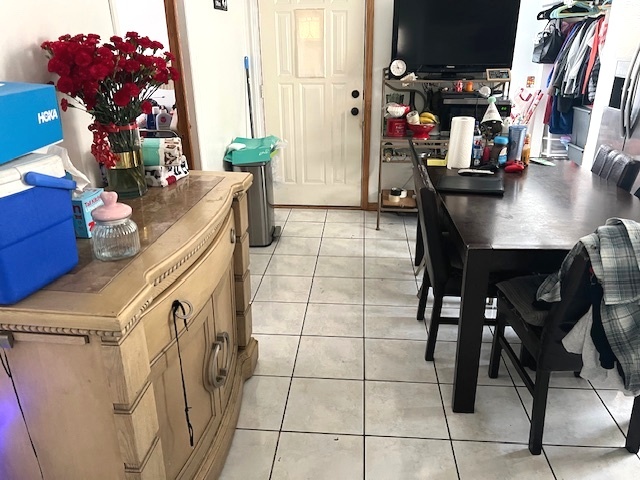 5536 S Albany Avenue, Chicago, IL 60629