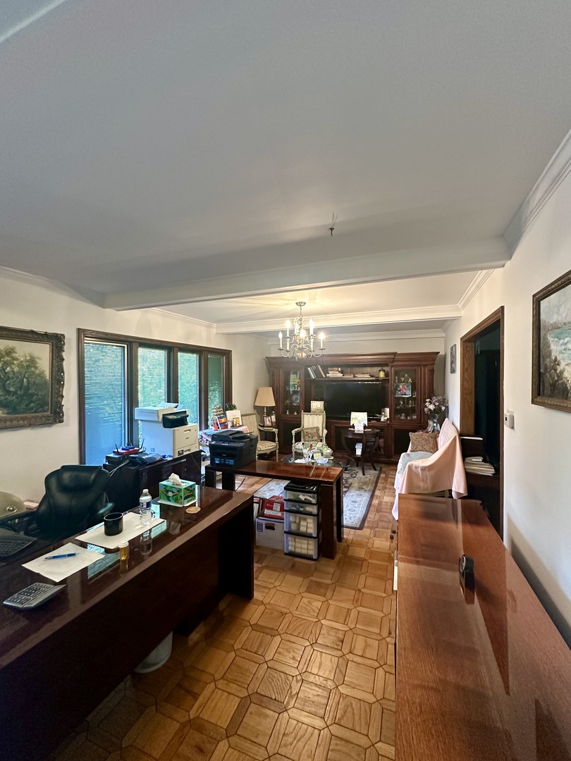 205 Timber Trail Drive, Oak Brook, IL 60523