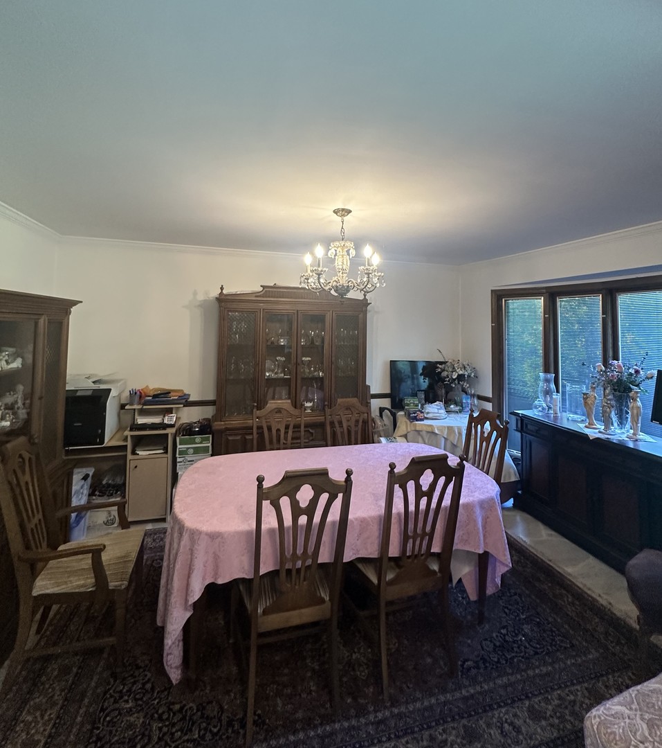 205 Timber Trail Drive, Oak Brook, IL 60523