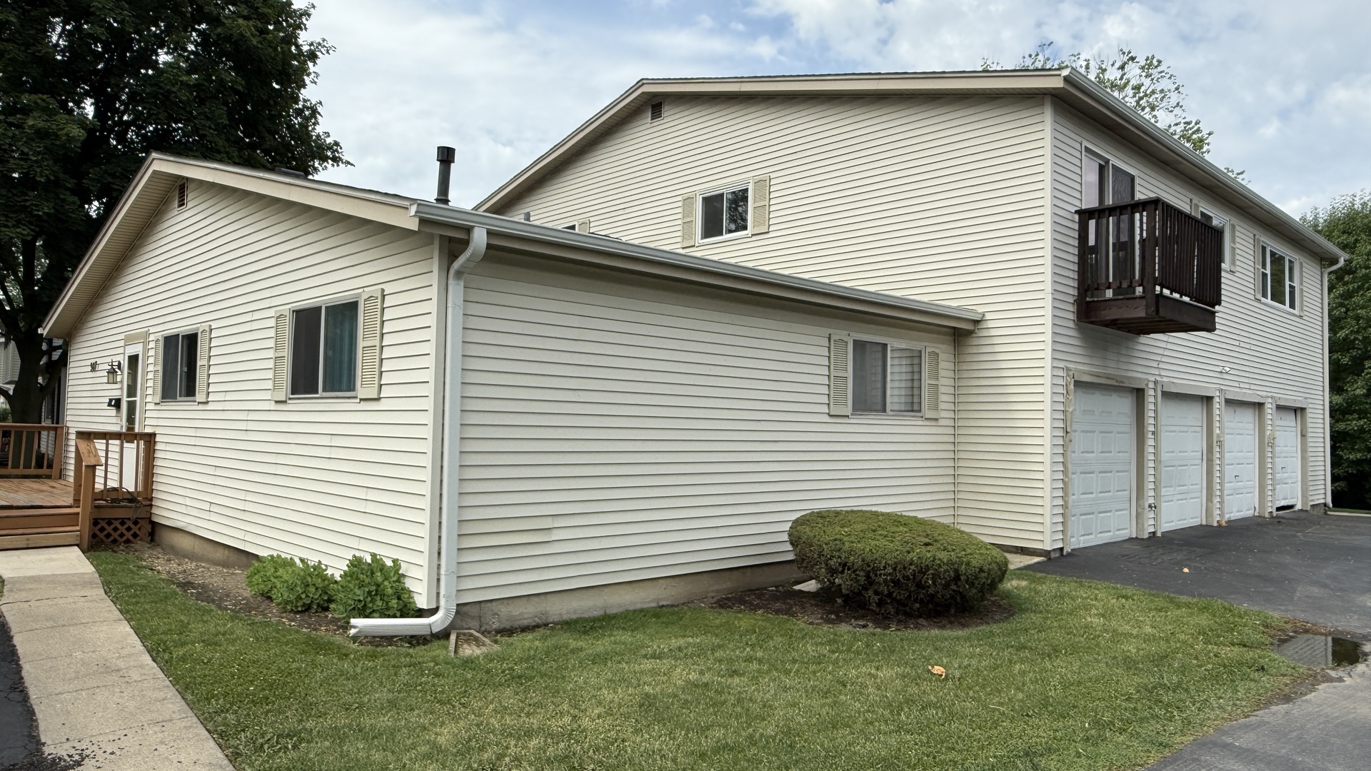907 Gael Drive #D, Joliet, IL 60435