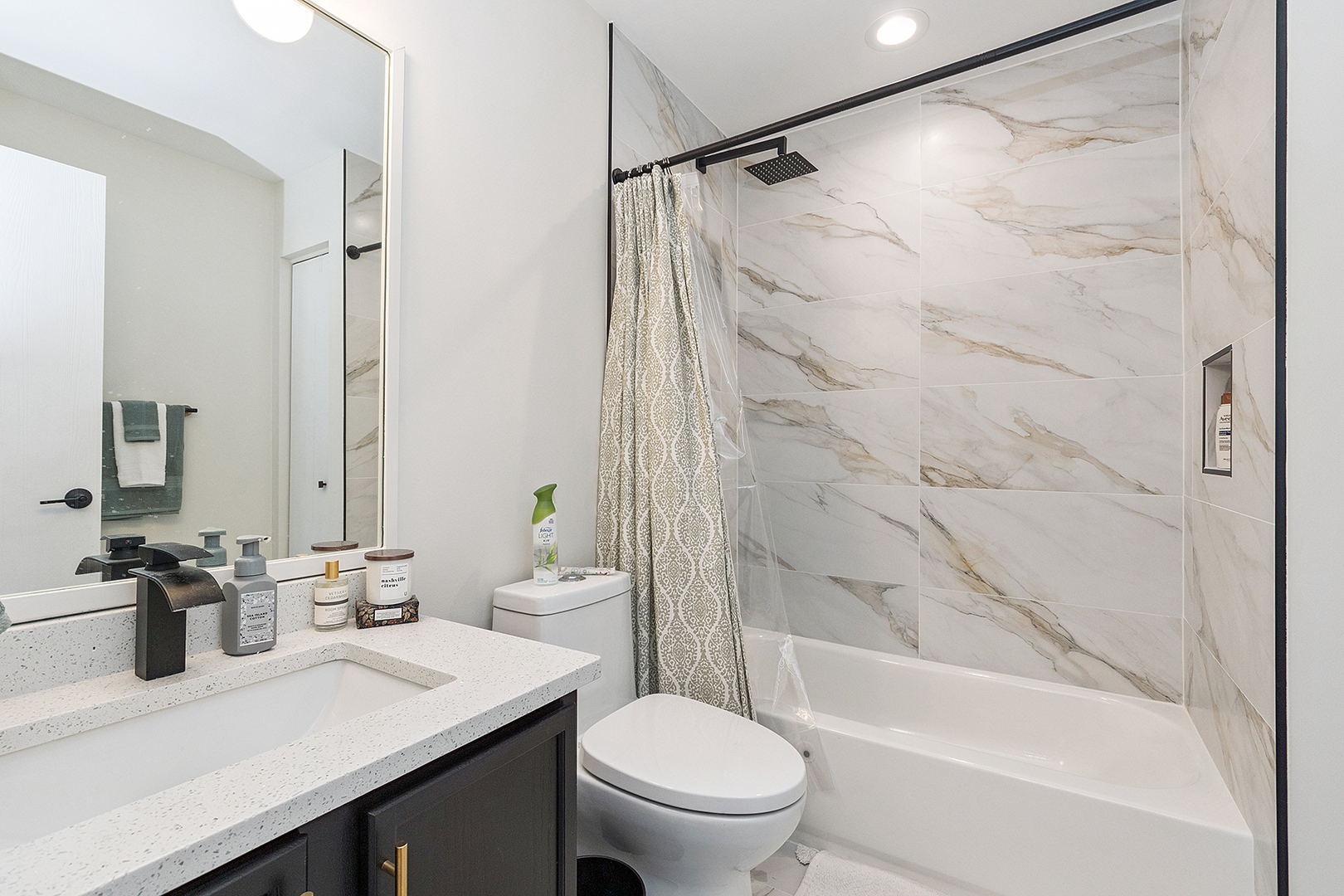 1526 Peachtree Lane, Lockport, IL 60441