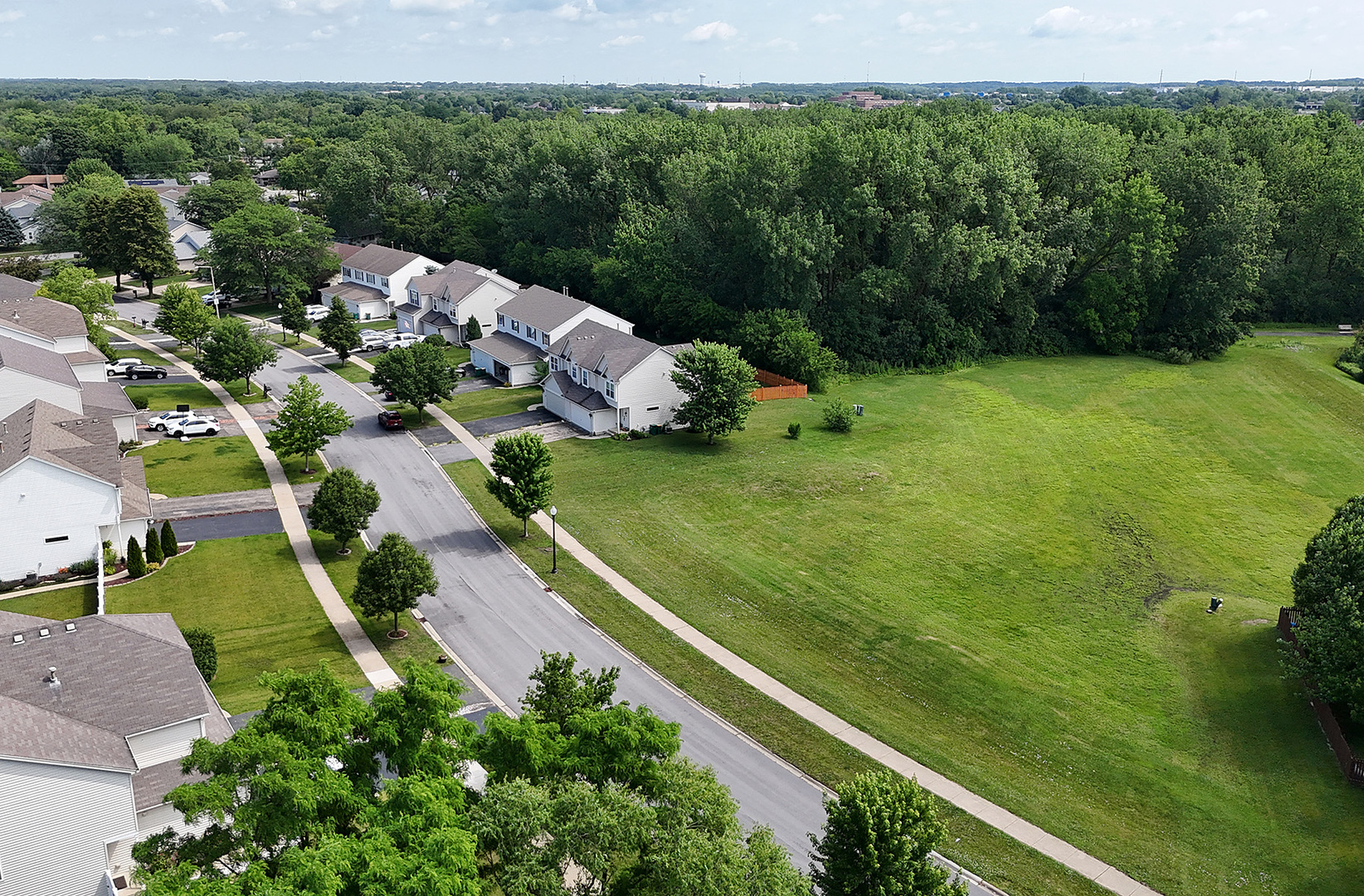 1602 Peachtree Lane, Lockport, IL 60441