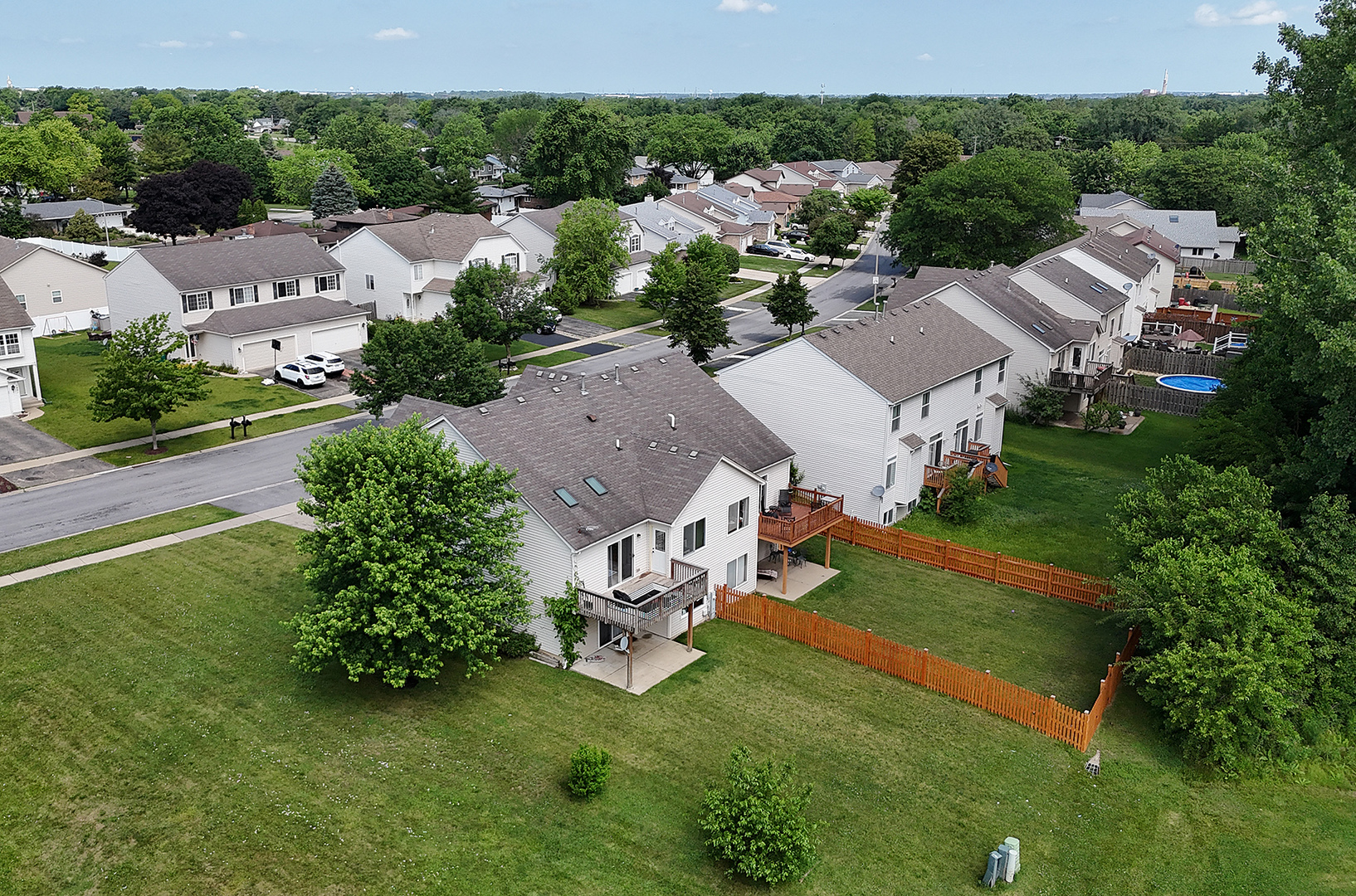 1602 Peachtree Lane, Lockport, IL 60441
