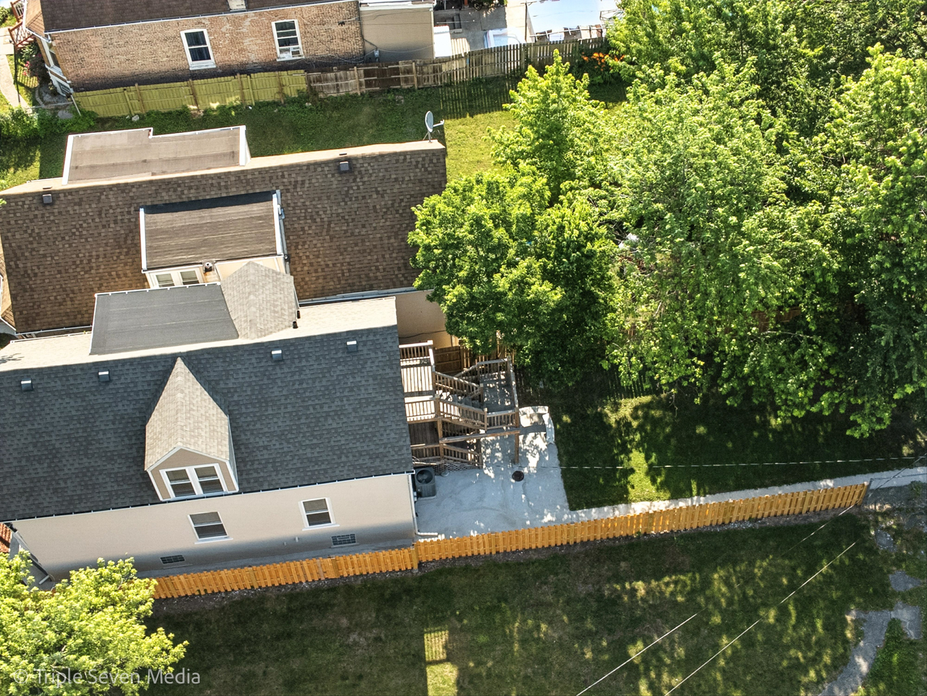 3425 W Carroll Avenue, Chicago, IL 60624