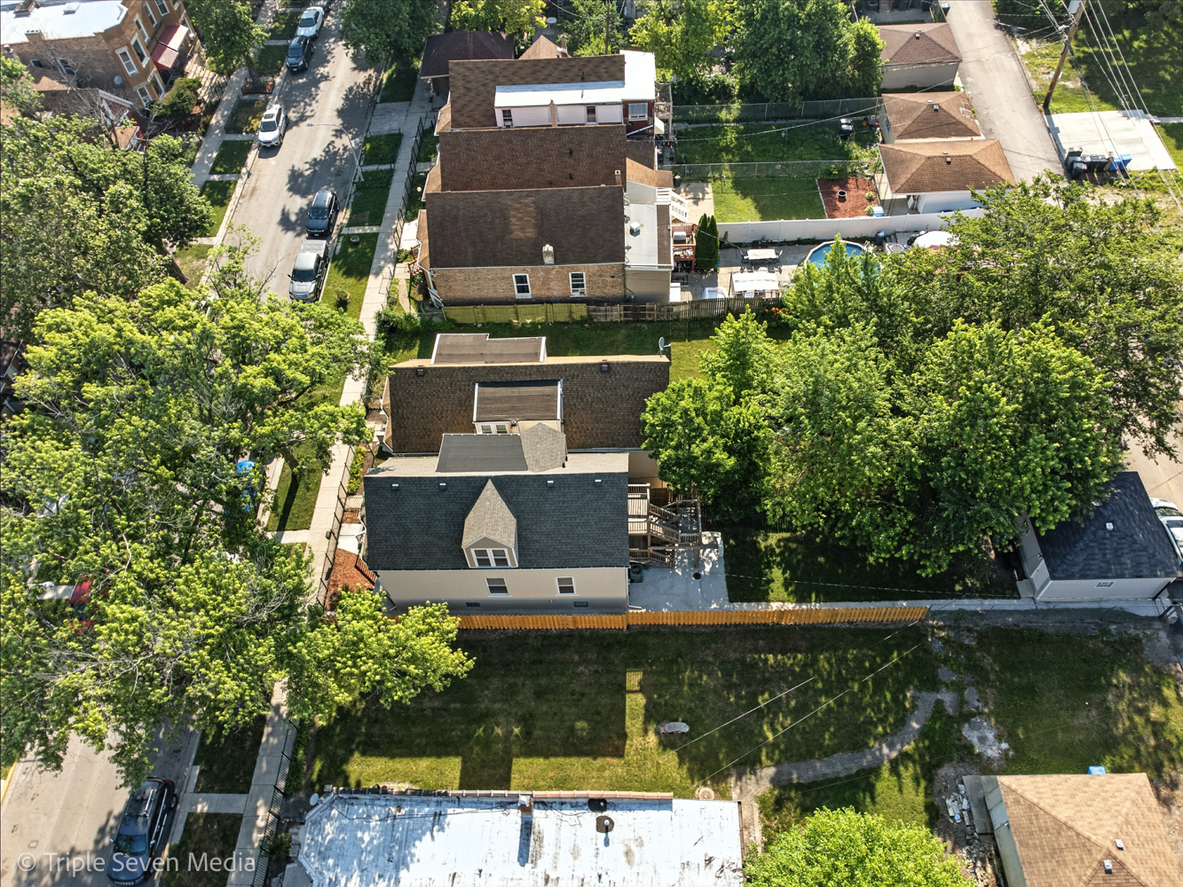 3425 W Carroll Avenue, Chicago, IL 60624