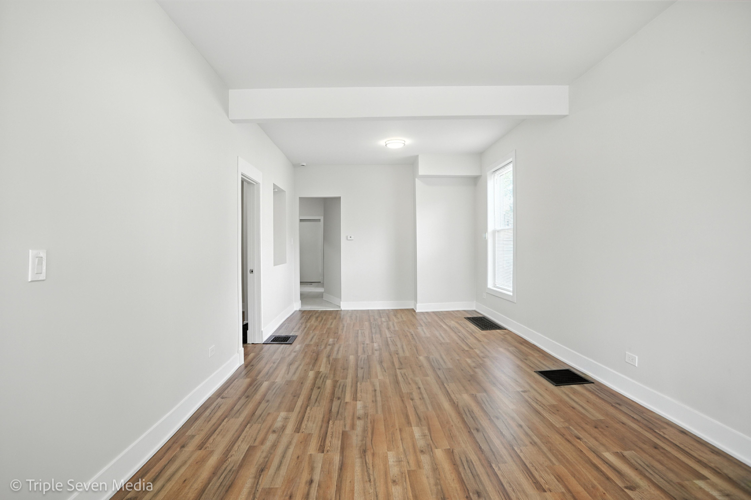 3425 W Carroll Avenue, Chicago, IL 60624