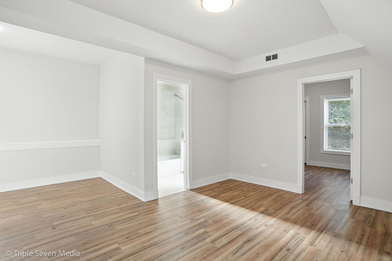 3425 W Carroll Avenue, Chicago, IL 60624