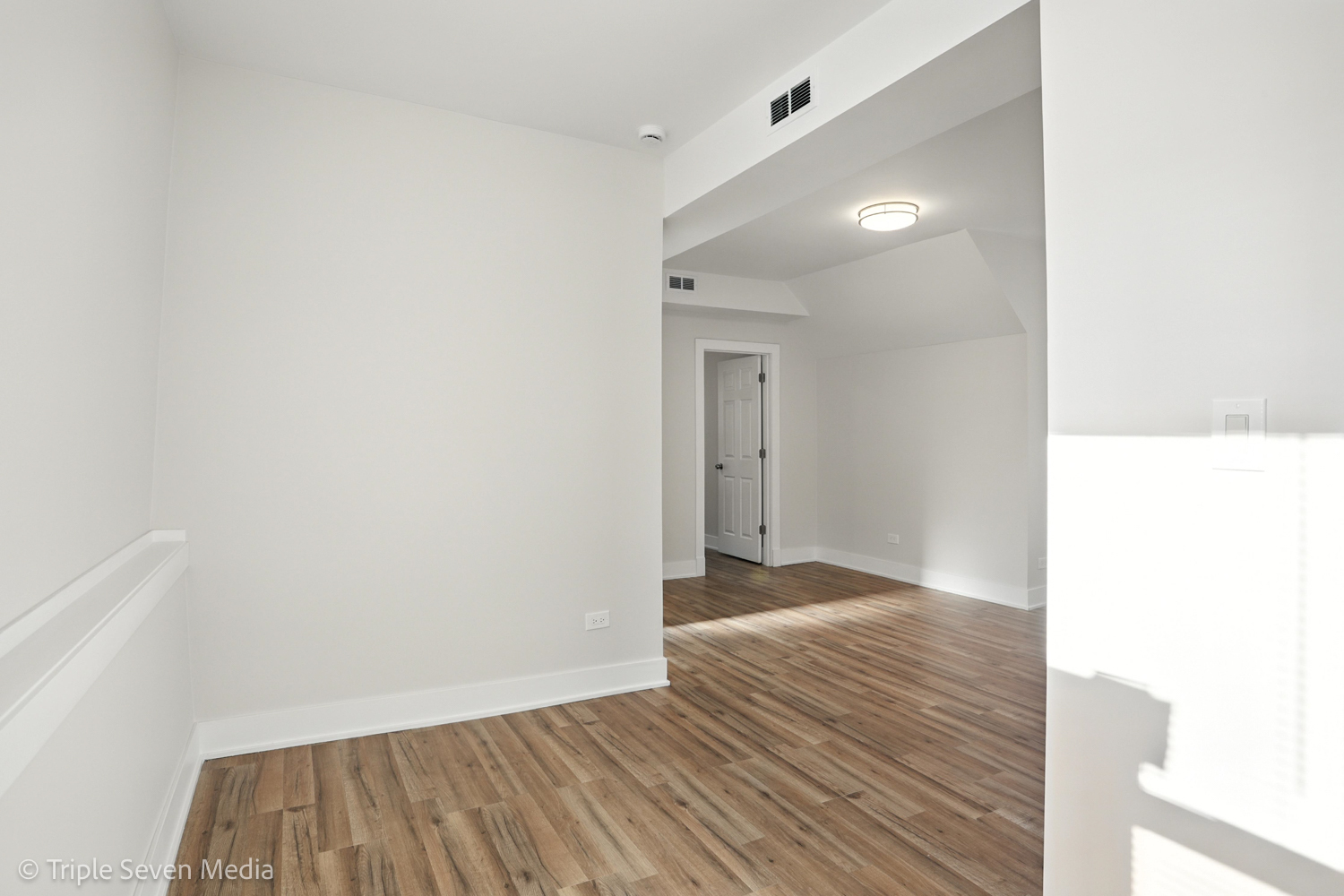 3425 W Carroll Avenue, Chicago, IL 60624