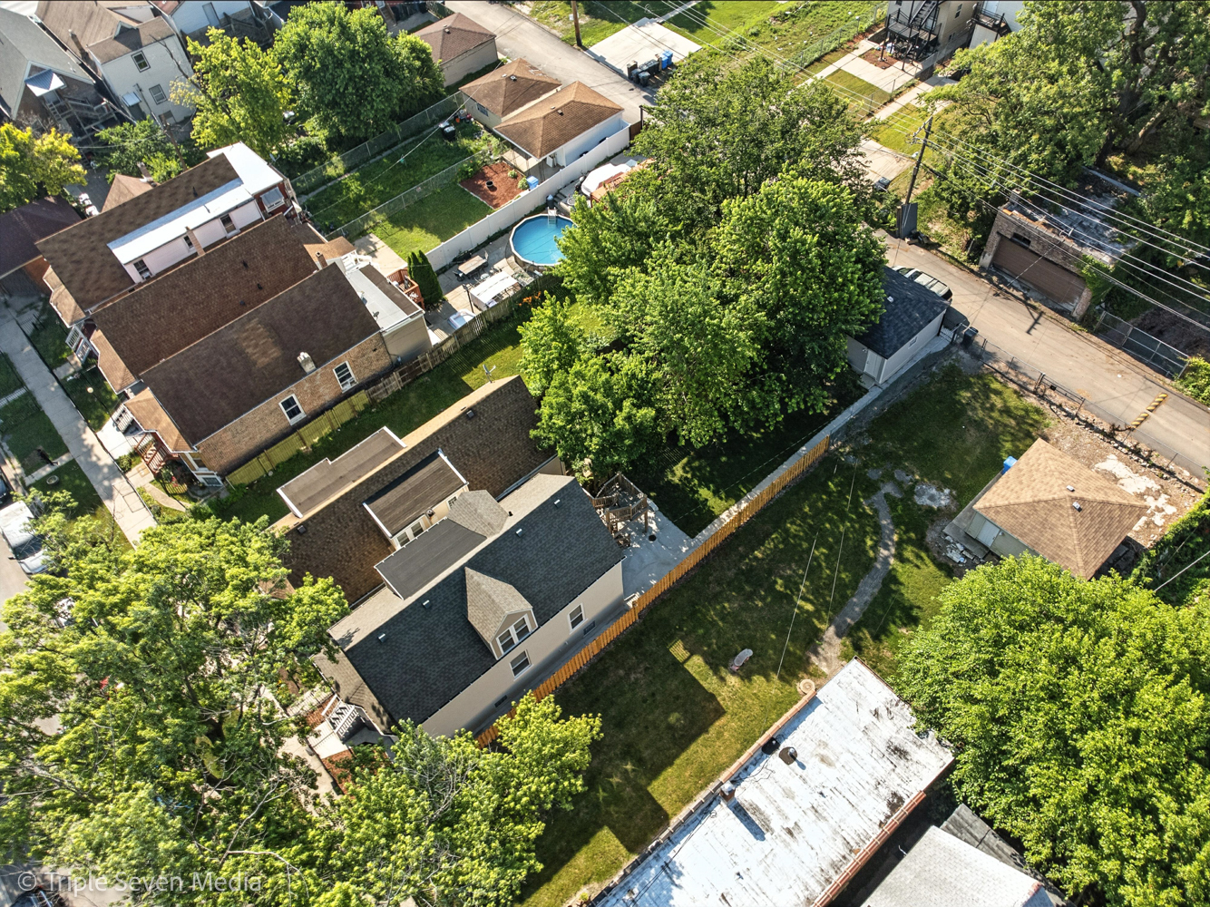 3425 W Carroll Avenue, Chicago, IL 60624