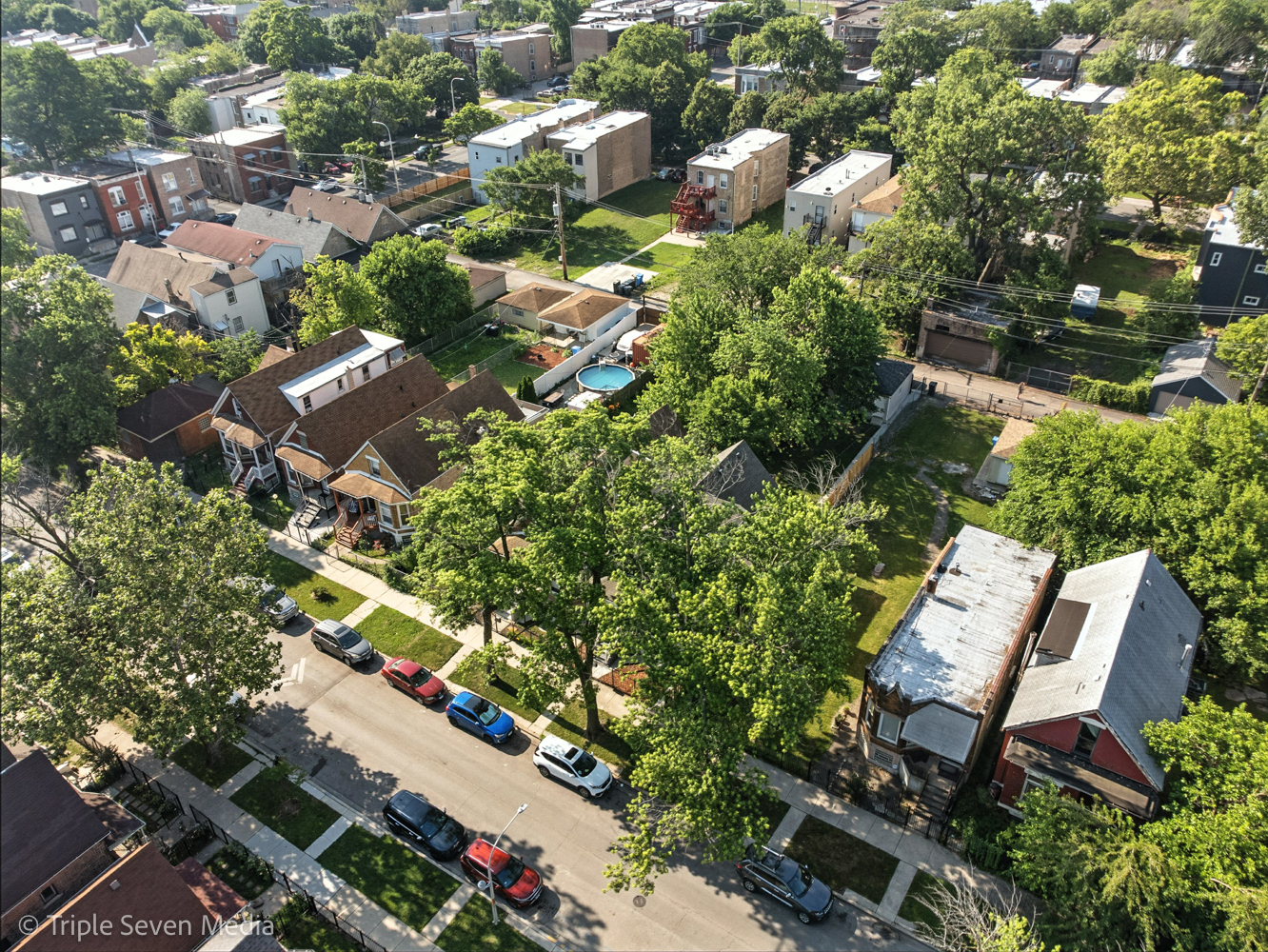3425 W Carroll Avenue, Chicago, IL 60624