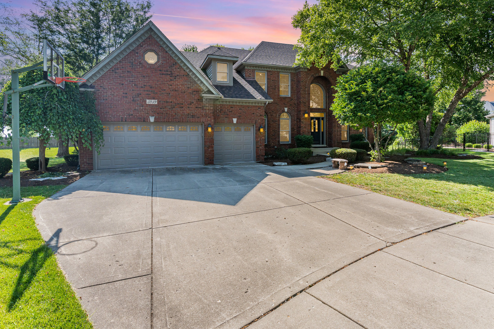 3919 Callander Court, Naperville, IL 60564