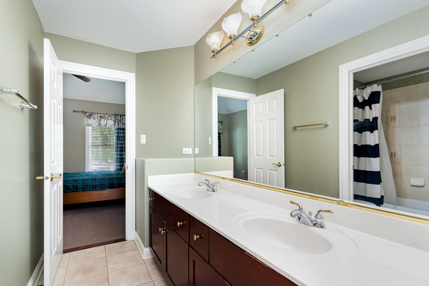 3919 Callander Court, Naperville, IL 60564
