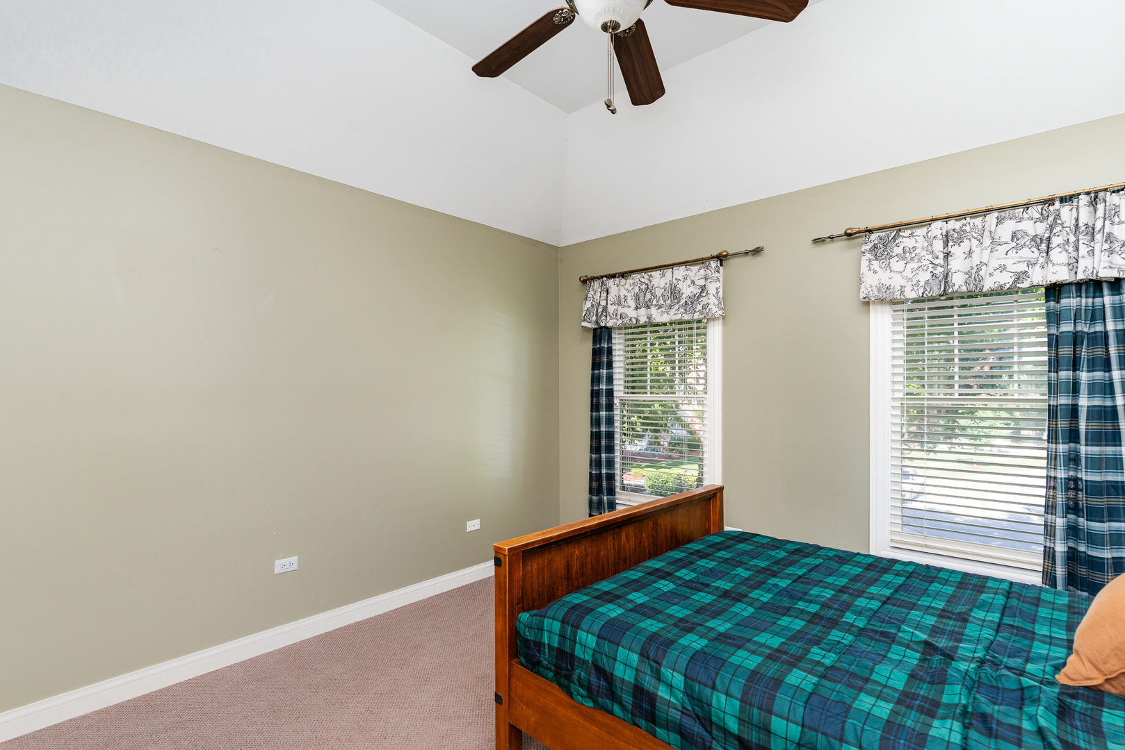 3919 Callander Court, Naperville, IL 60564