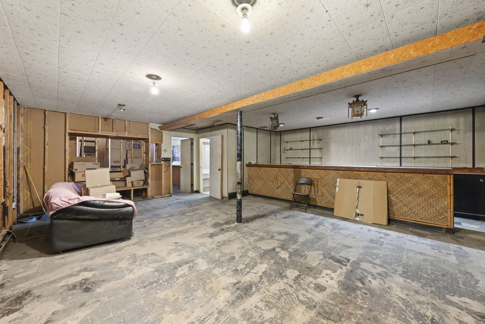 1301 N Latrobe Avenue, Chicago, IL 60651