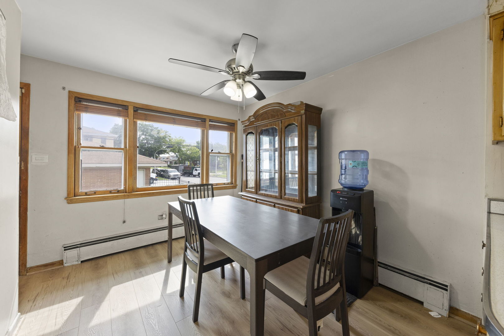 1301 N Latrobe Avenue, Chicago, IL 60651