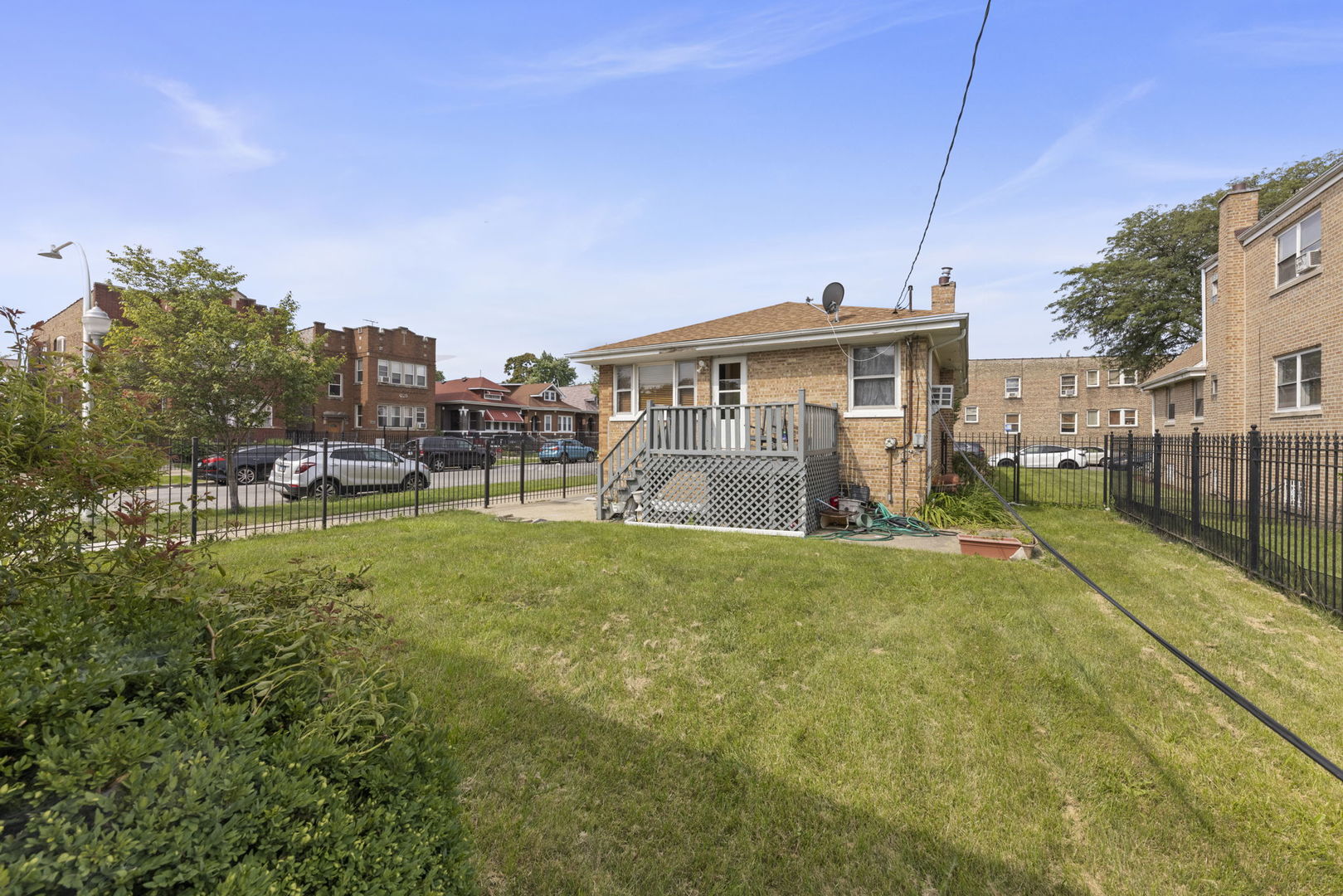 1301 N Latrobe Avenue, Chicago, IL 60651
