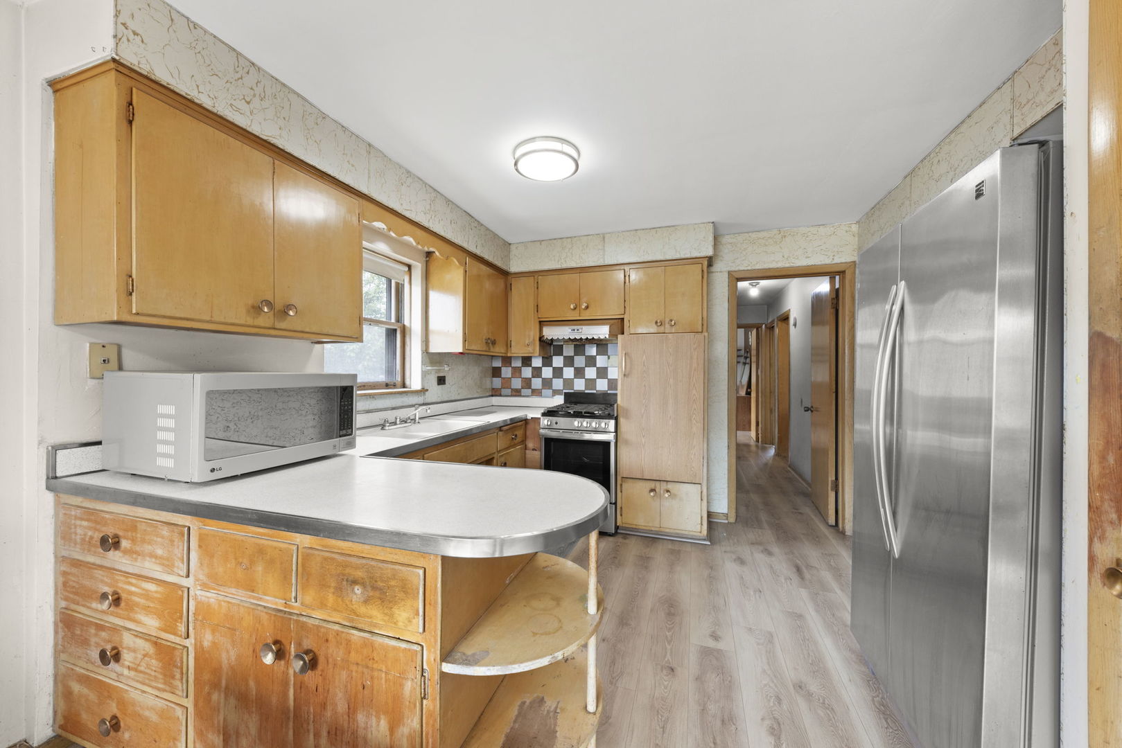 1301 N Latrobe Avenue, Chicago, IL 60651