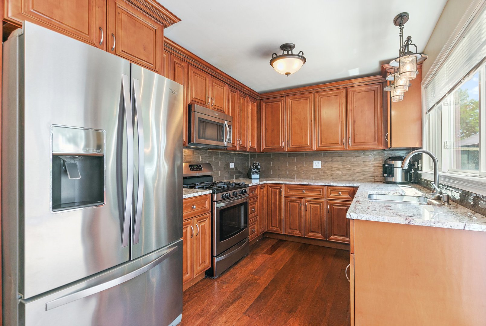 2165 Greystone Place, Hoffman Estates, IL 60169