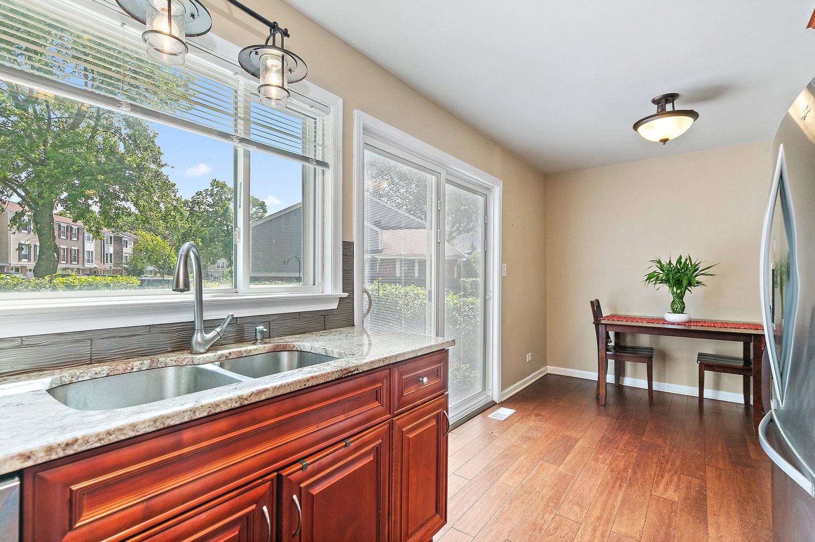 2165 Greystone Place, Hoffman Estates, IL 60169