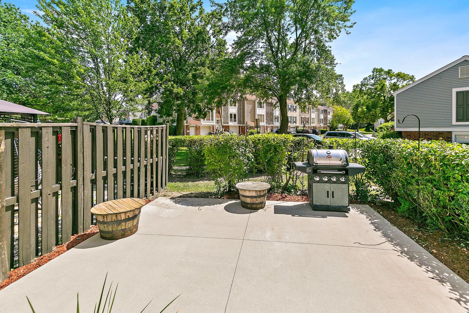 2165 Greystone Place, Hoffman Estates, IL 60169