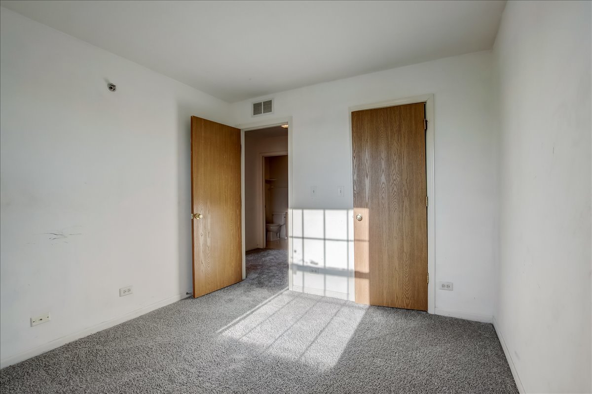 8108 Concord Lane #K, Justice, IL 60458