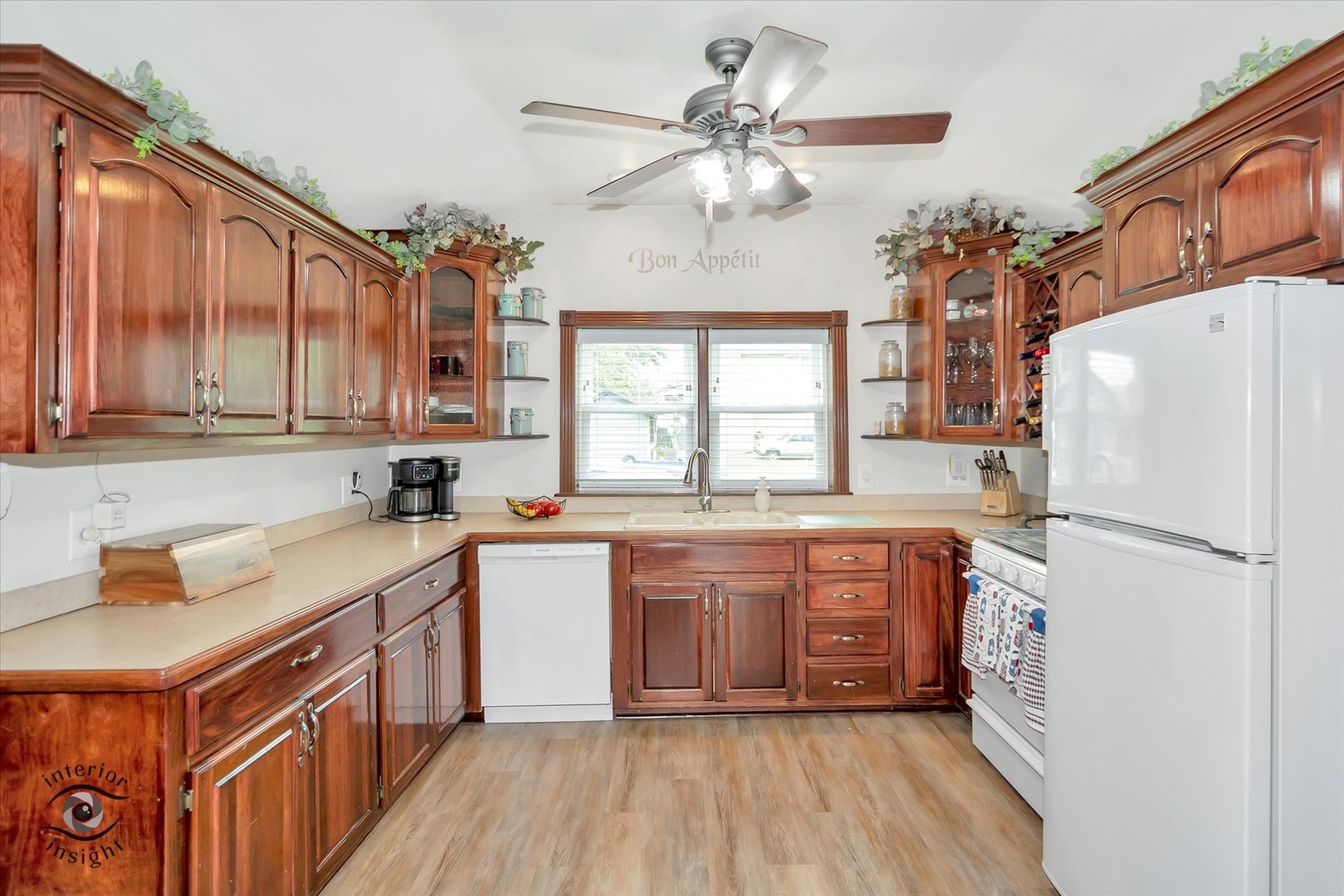 3830 W 154th Place, Markham, IL 60428