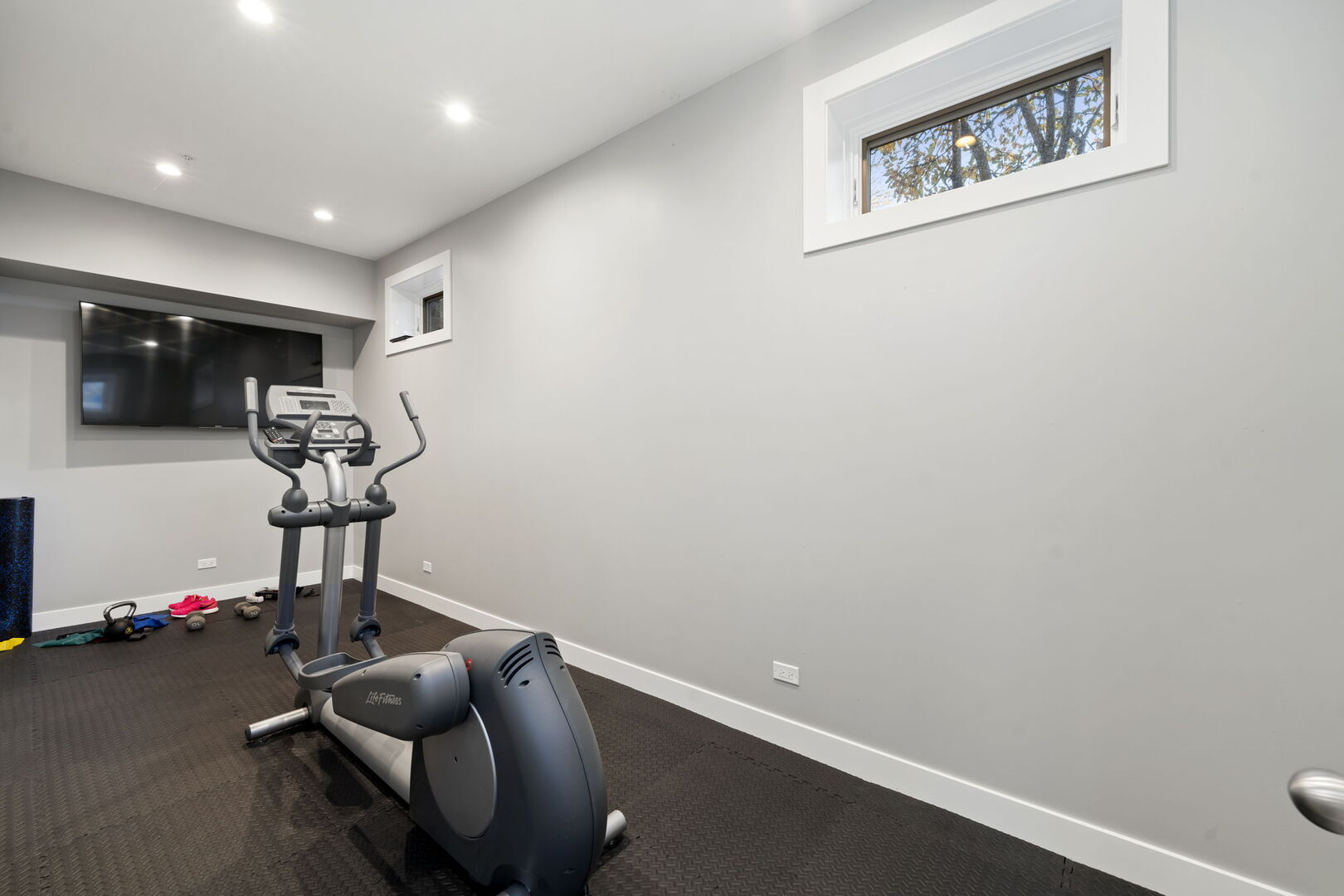 200 N School Street, Mount Prospect, IL 60056