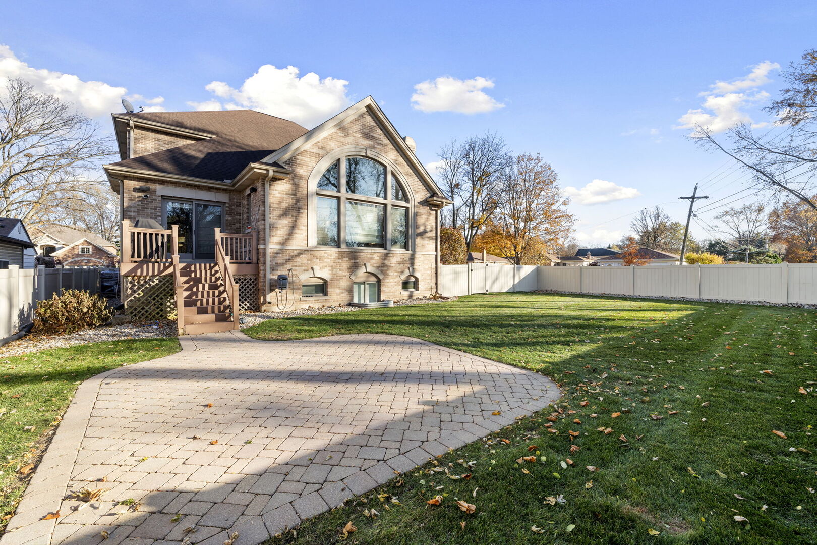 200 N School Street, Mount Prospect, IL 60056