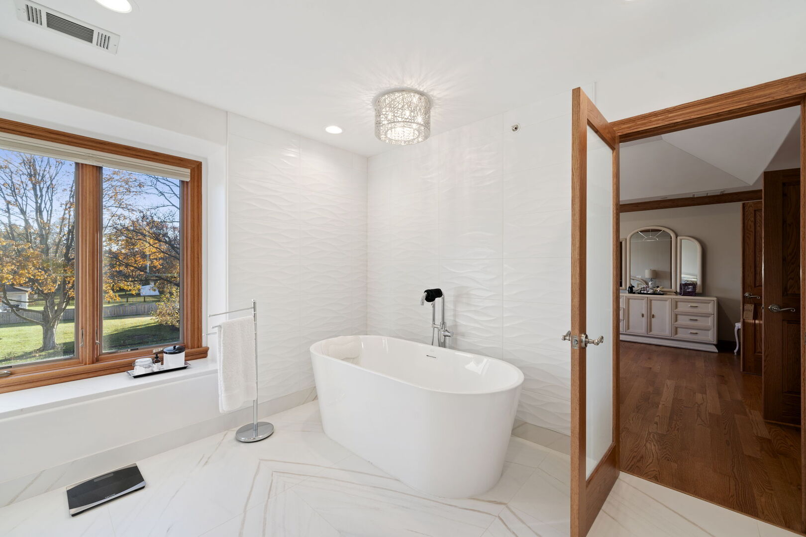 200 N School Street, Mount Prospect, IL 60056