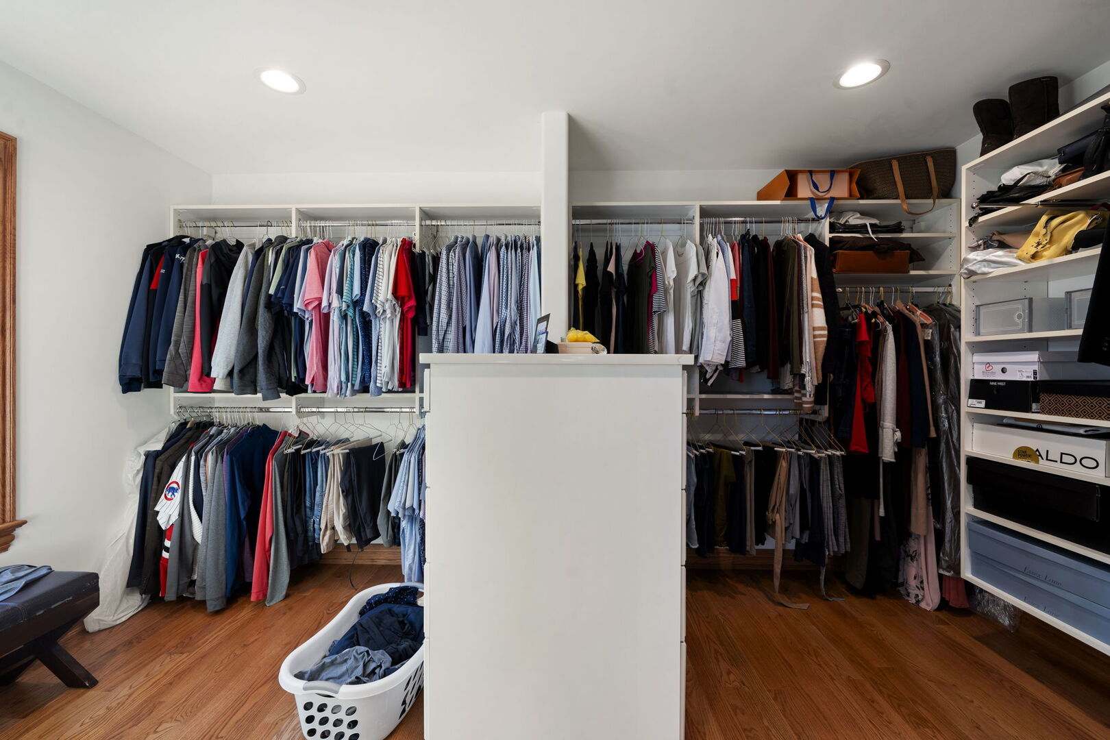 200 N School Street, Mount Prospect, IL 60056