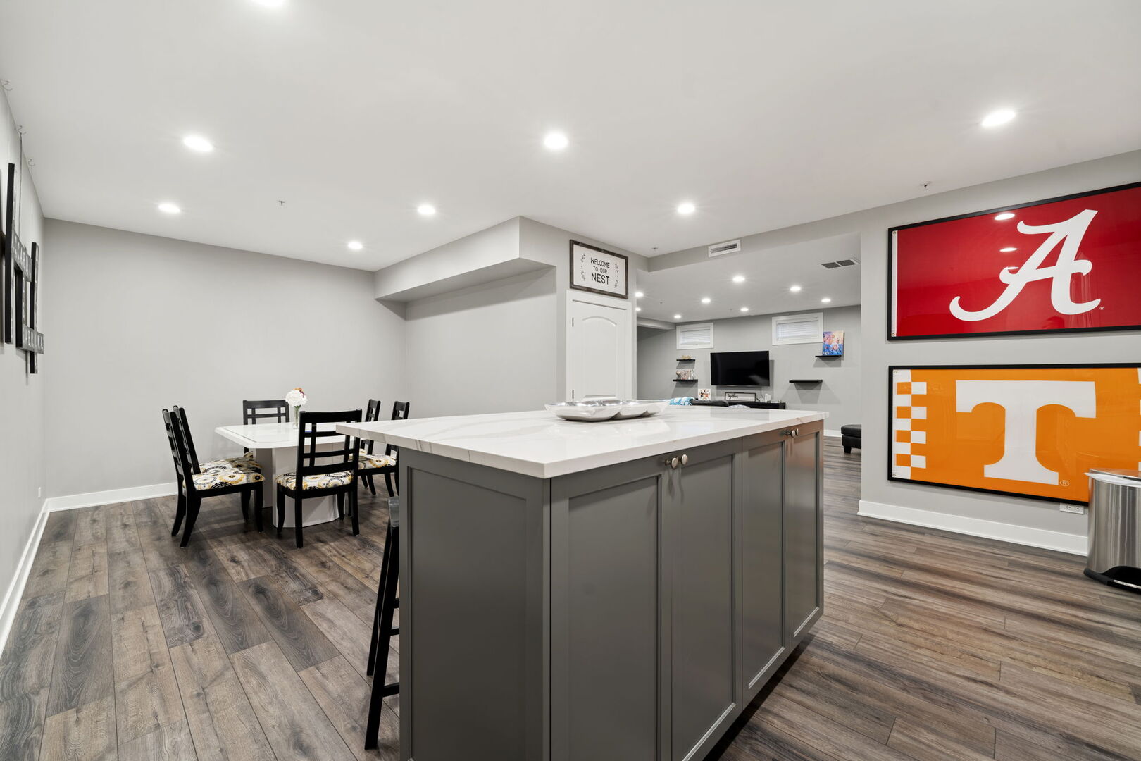 200 N School Street, Mount Prospect, IL 60056