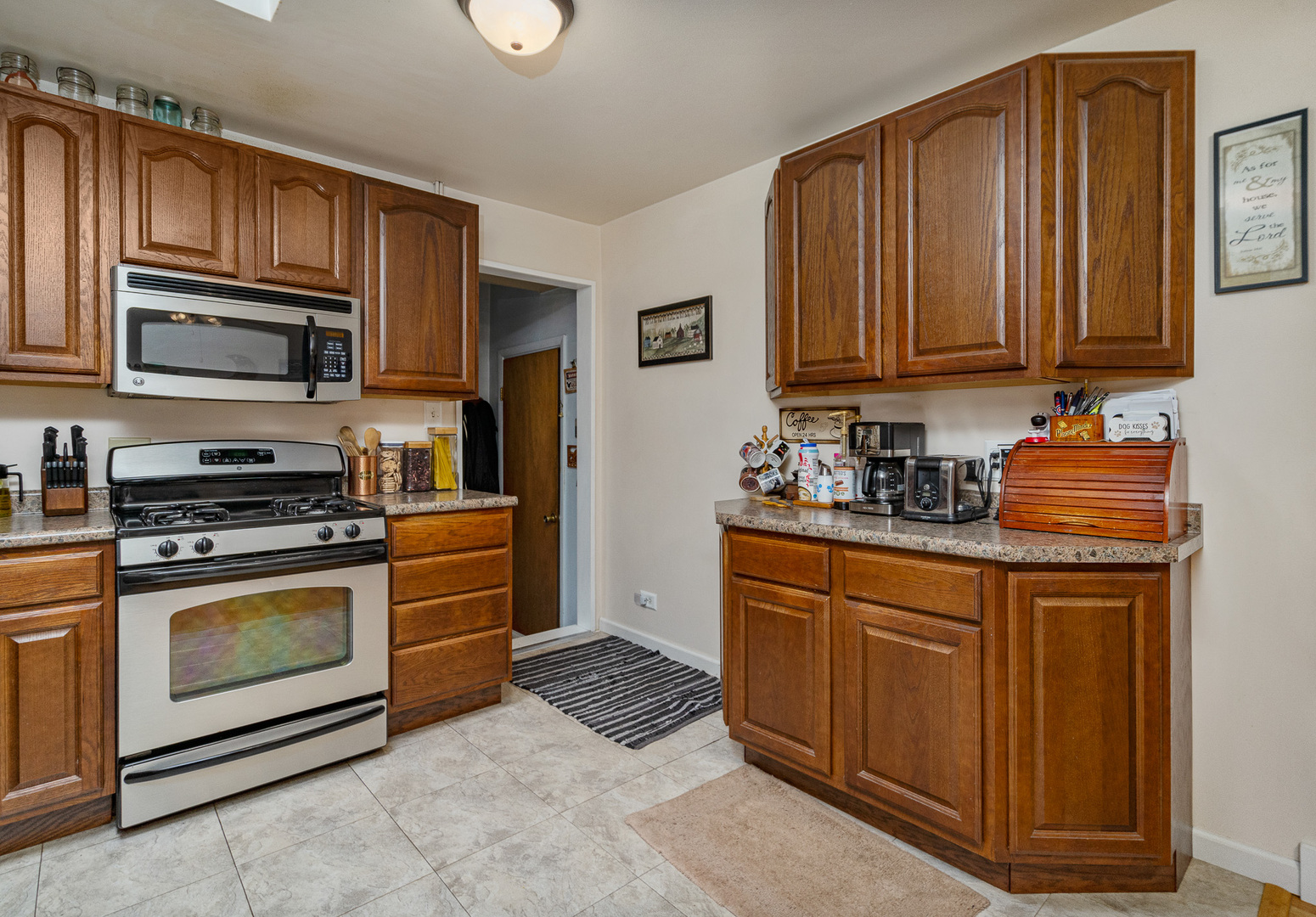 10805 S Oak Park Avenue, Worth, IL 60482