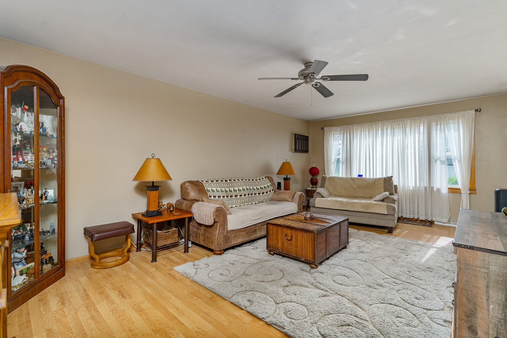 10805 S Oak Park Avenue, Worth, IL 60482