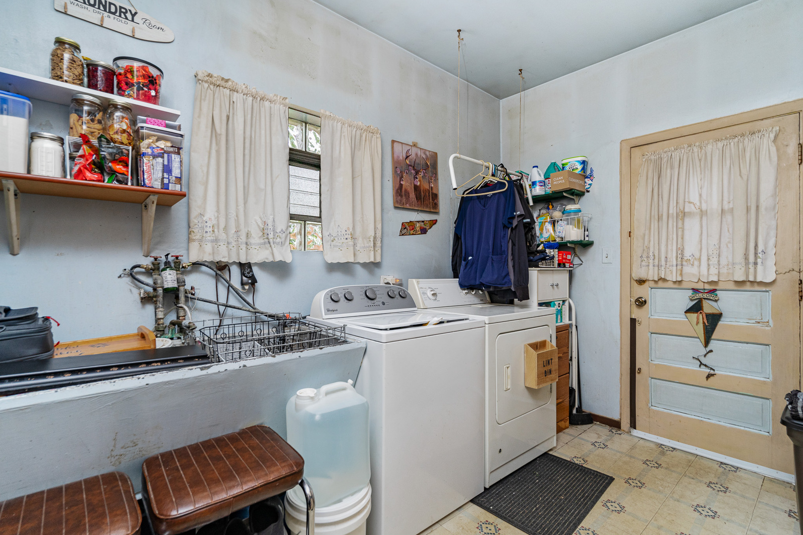 10805 S Oak Park Avenue, Worth, IL 60482