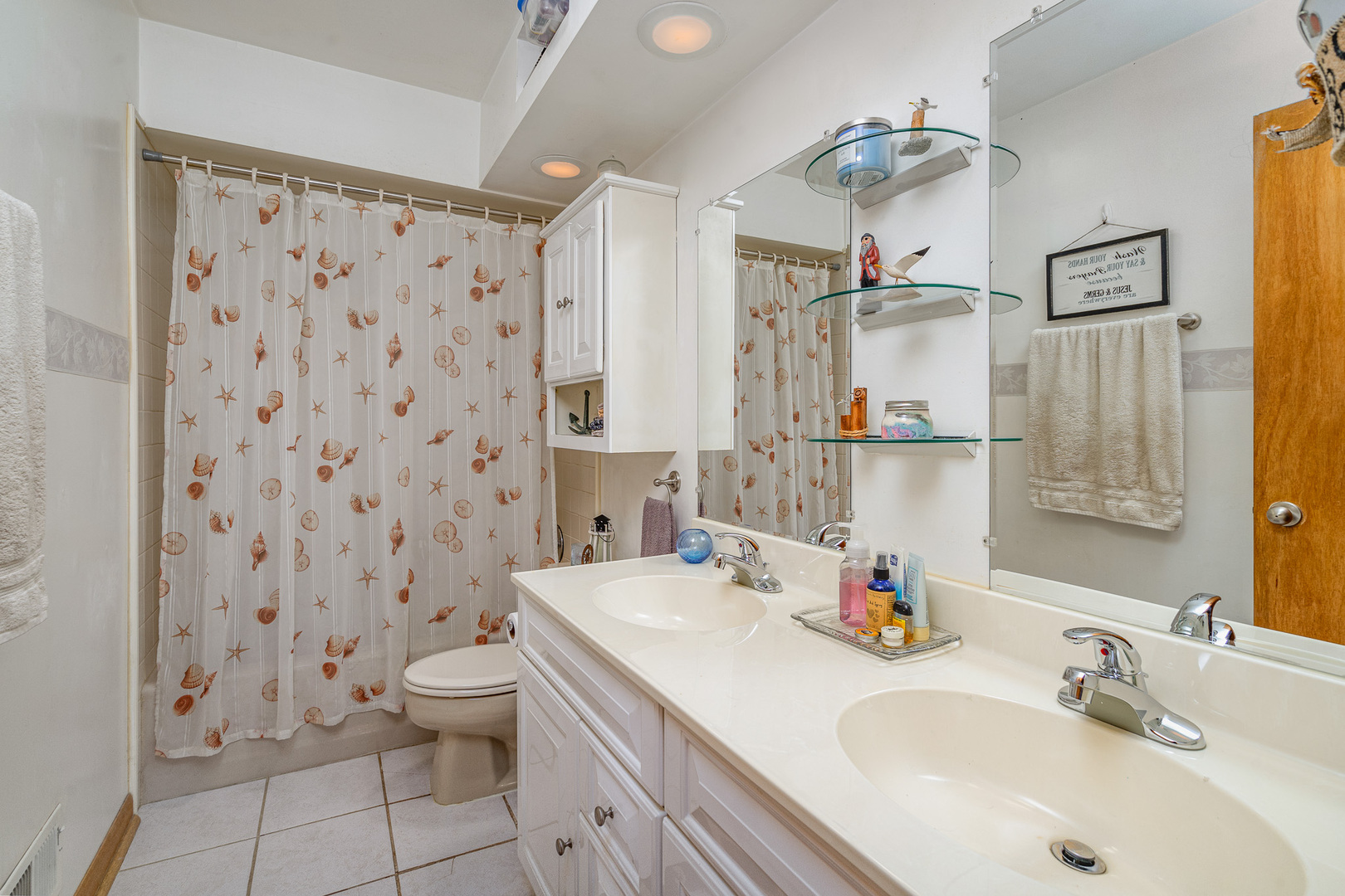 10805 S Oak Park Avenue, Worth, IL 60482