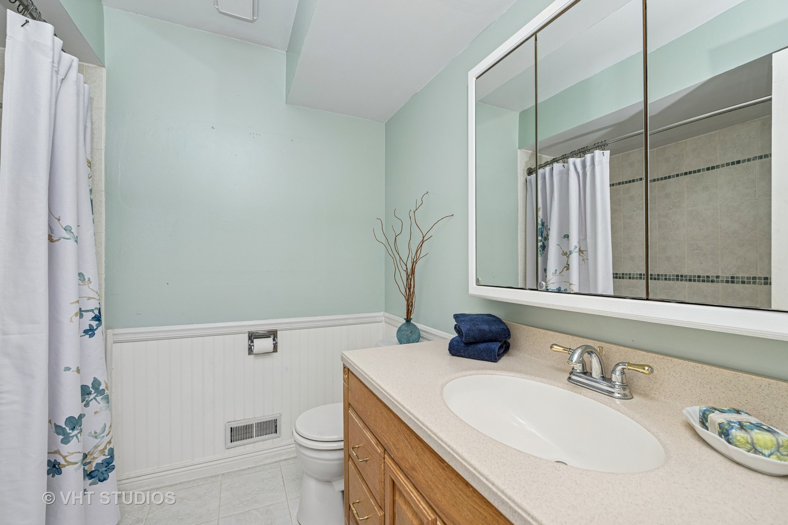 4816 Hickory Way, Johnsburg, IL 60051