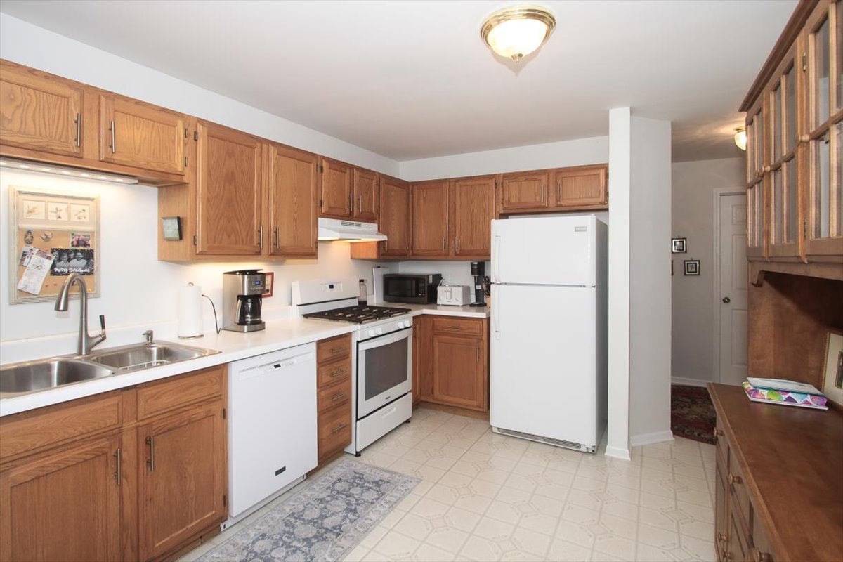 1002 Butternut Lane #A, Mount Prospect, IL 60056