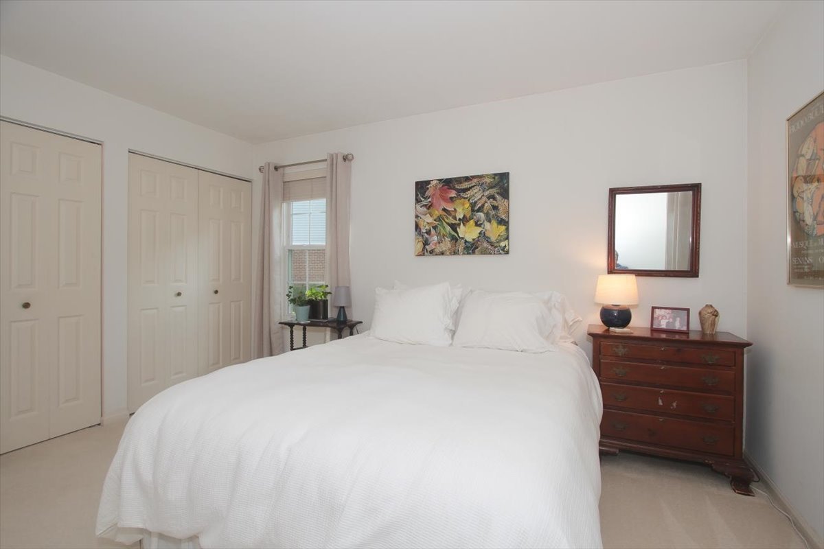 1002 Butternut Lane #A, Mount Prospect, IL 60056