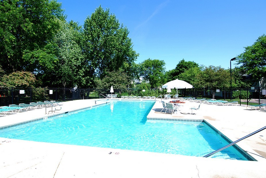 1002 Butternut Lane #A, Mount Prospect, IL 60056