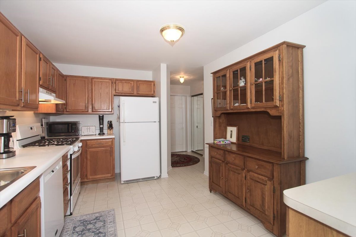 1002 Butternut Lane #A, Mount Prospect, IL 60056