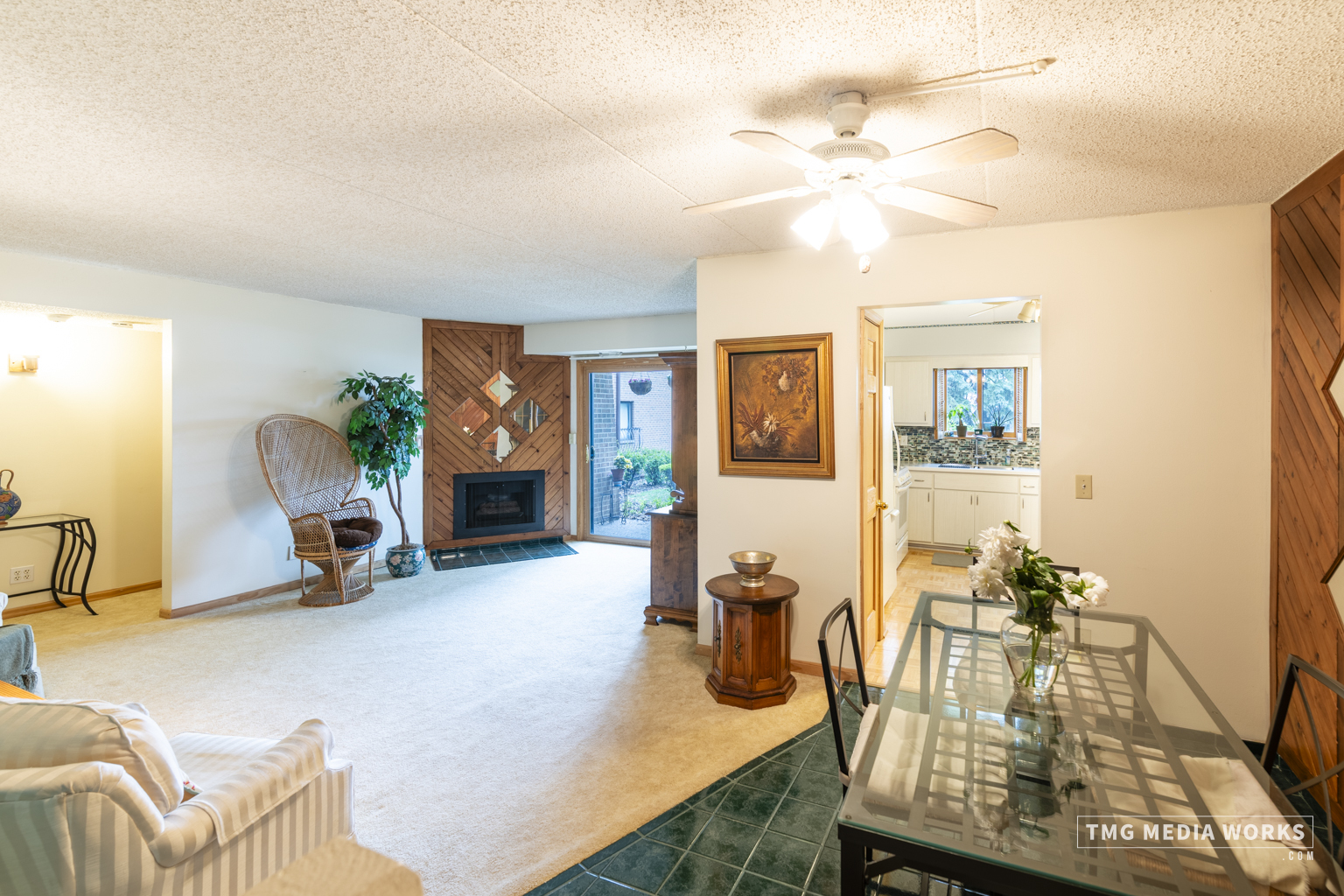 8212 Anchor Drive #501, Woodridge, IL 60517